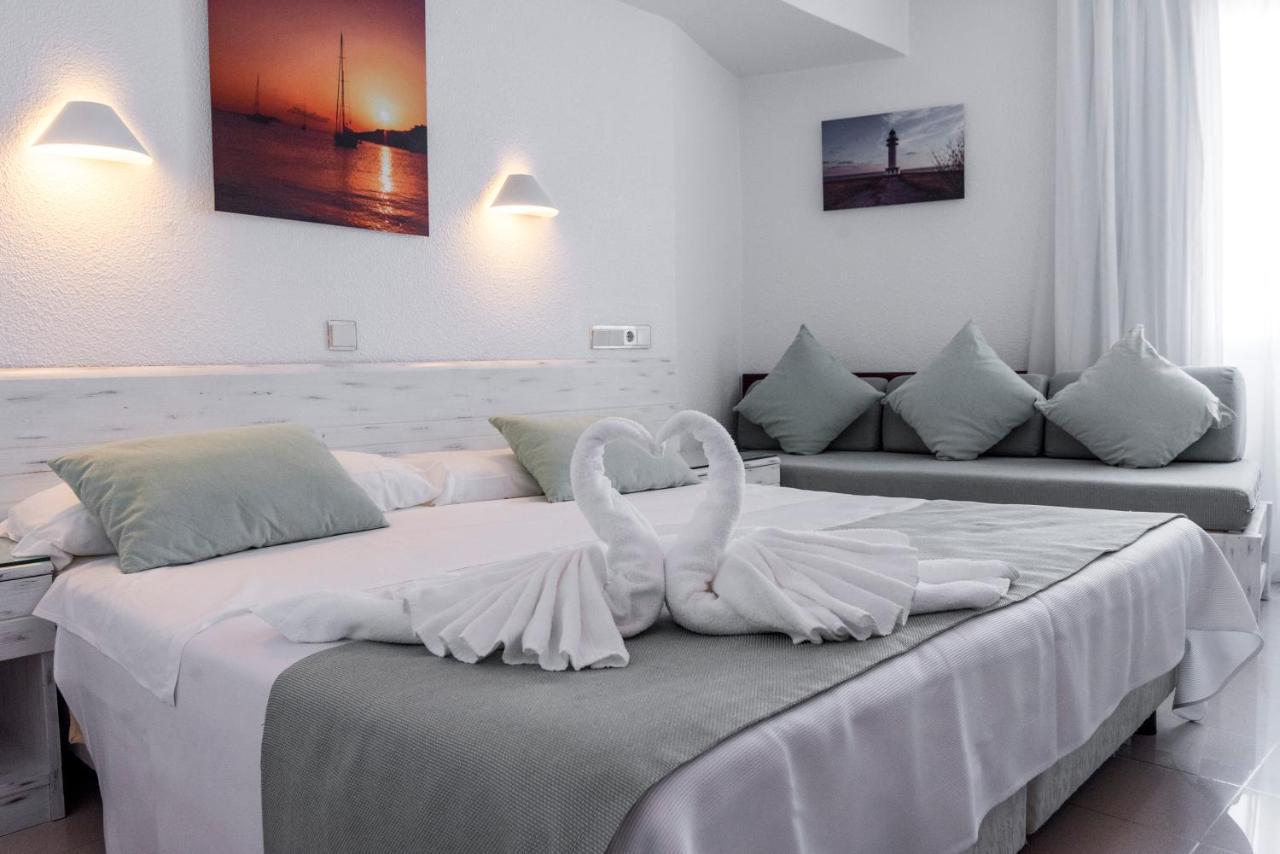 Hostal Bellavista Formentera La Savina  Exterior photo